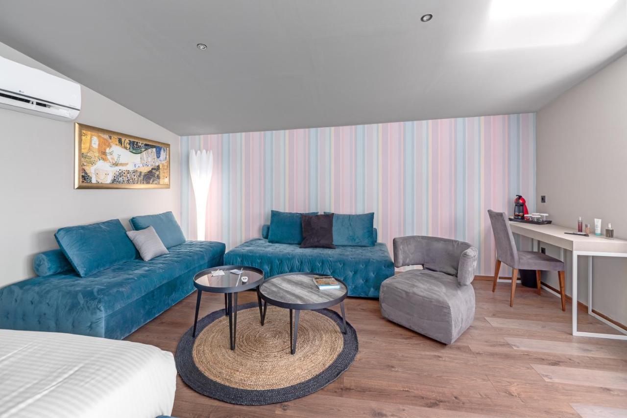 Aeolos Luxury Suites Atenas Exterior foto