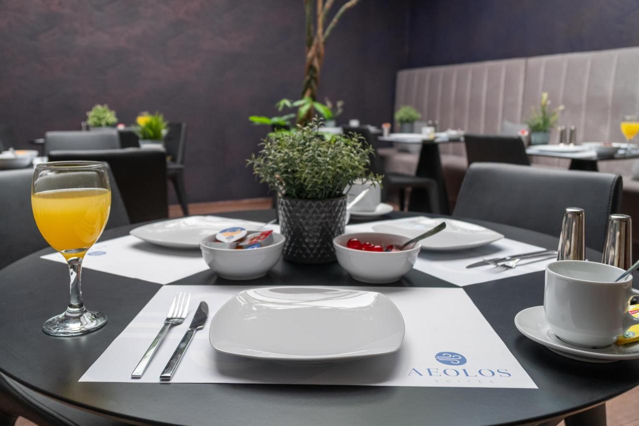 Aeolos Luxury Suites Atenas Exterior foto