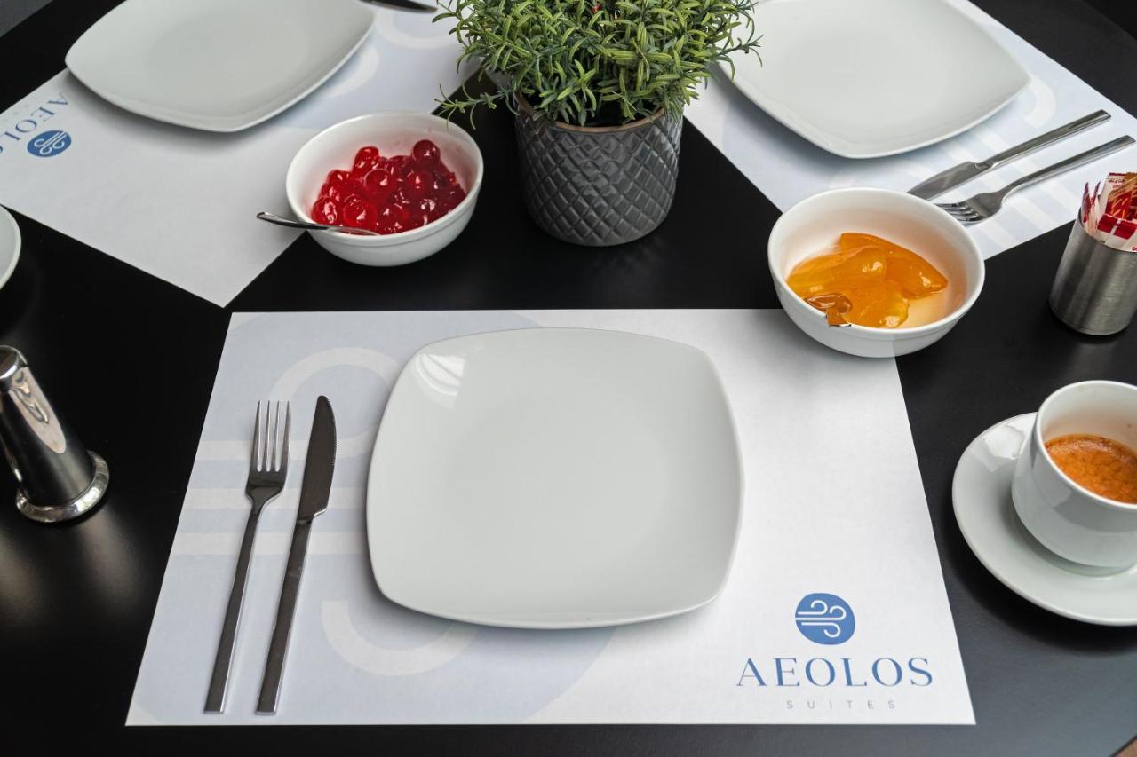 Aeolos Luxury Suites Atenas Exterior foto