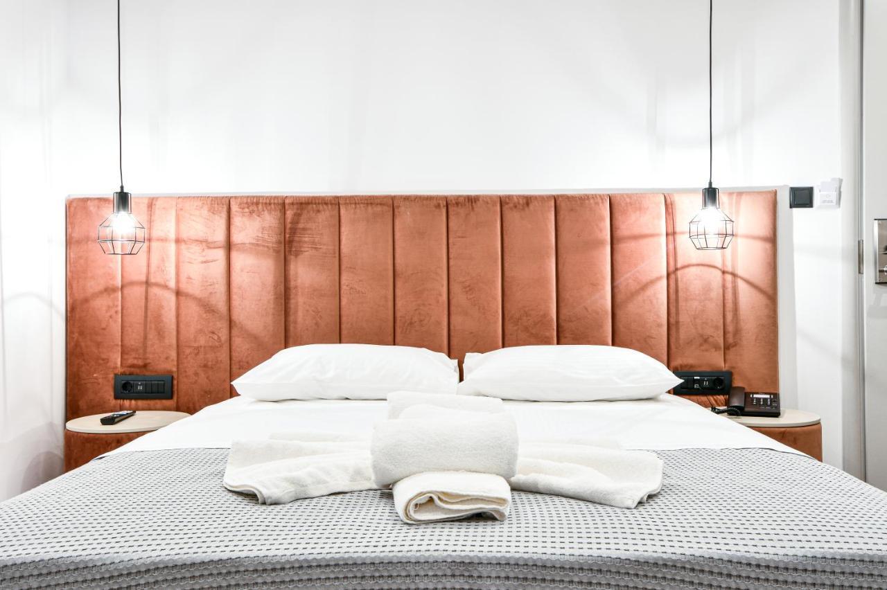 Aeolos Luxury Suites Atenas Exterior foto